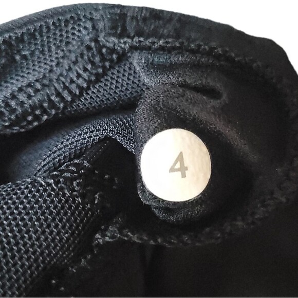 Lululemon 2-In-1 Wild Tank Top Built-in-Bra Heathered Black/ Grey Women's  4 - Picture 7 of 12